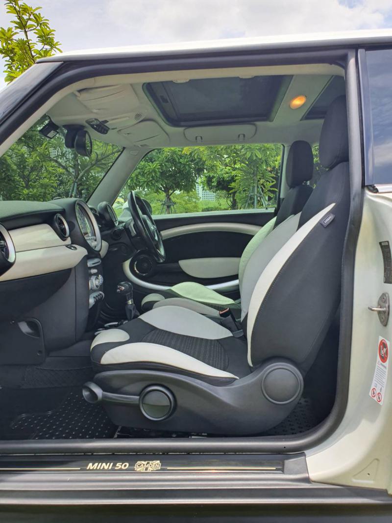 MINI Cooper S รุ่นพิเศษ50ปี CAMDEN 2010