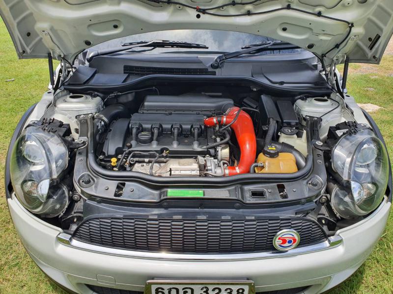 MINI Cooper S รุ่นพิเศษ50ปี CAMDEN 2010