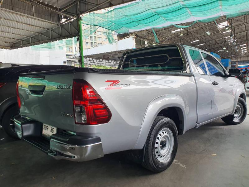 TOYOTA Hilux Revo 2.4 Entry Smart Cab Z Edition 2021