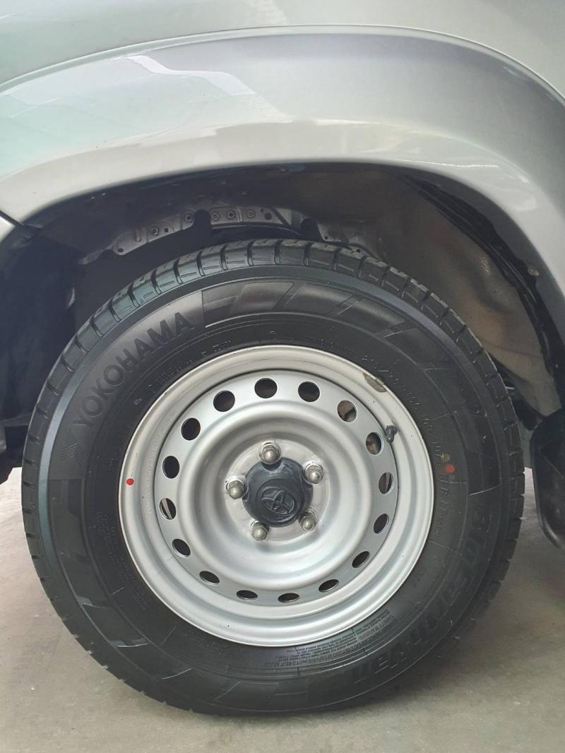 TOYOTA Hilux Revo 2.4 Entry Smart Cab Z Edition 2021