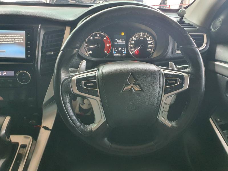 MITSUBISHI Pajero Sport 2.4GT Premium 2WD 2017